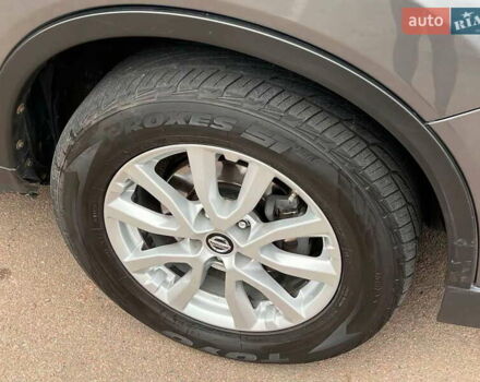 Серый Ниссан ИксТрейл, объемом двигателя 2 л и пробегом 85 тыс. км за 19500 $, фото 9 на Automoto.ua