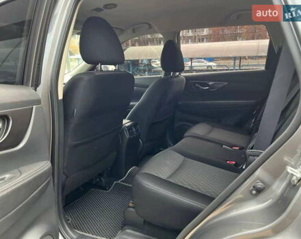 Серый Ниссан ИксТрейл, объемом двигателя 2 л и пробегом 85 тыс. км за 19500 $, фото 16 на Automoto.ua