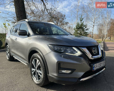 Сірий Ніссан ІксТрейл, об'ємом двигуна 2.49 л та пробігом 109 тис. км за 27499 $, фото 1 на Automoto.ua