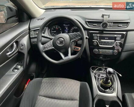 Серый Ниссан ИксТрейл, объемом двигателя 2 л и пробегом 85 тыс. км за 19500 $, фото 21 на Automoto.ua