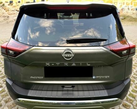 Серый Ниссан ИксТрейл, объемом двигателя 1.5 л и пробегом 18 тыс. км за 12000 $, фото 5 на Automoto.ua