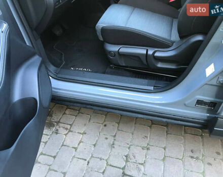 Сірий Ніссан ІксТрейл, об'ємом двигуна 1.5 л та пробігом 6 тис. км за 33333 $, фото 31 на Automoto.ua