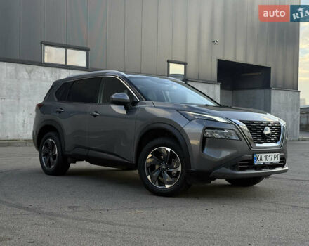 Серый Ниссан ИксТрейл, объемом двигателя 1.5 л и пробегом 1 тыс. км за 35250 $, фото 3 на Automoto.ua