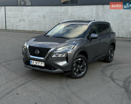 Серый Ниссан ИксТрейл, объемом двигателя 1.5 л и пробегом 1 тыс. км за 35250 $, фото 2 на Automoto.ua