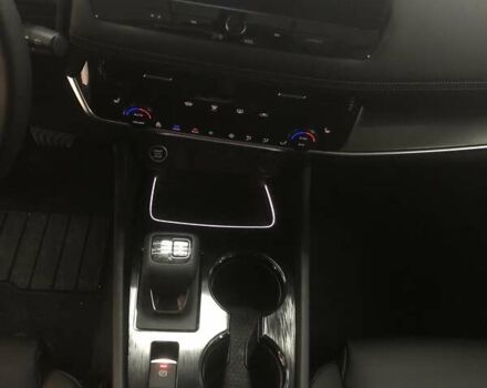 Серый Ниссан ИксТрейл, объемом двигателя 1.5 л и пробегом 1 тыс. км за 35629 $, фото 4 на Automoto.ua