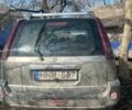 Серый Ниссан ИксТрейл, объемом двигателя 2.2 л и пробегом 300 тыс. км за 4650 $, фото 1 на Automoto.ua