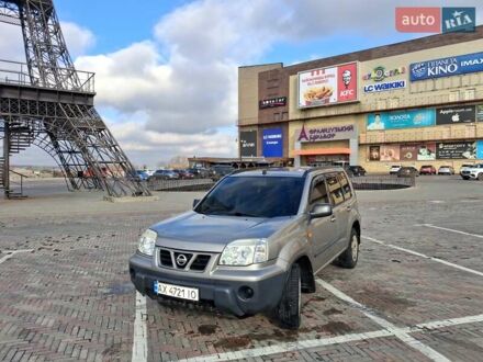 Серый Ниссан ИксТрейл, объемом двигателя 2.2 л и пробегом 295 тыс. км за 6400 $, фото 1 на Automoto.ua