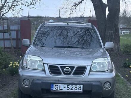 Ниссан ИксТрейл 2003 в Новомосковске на Automoto.ua Серый Ниссан ИксТрейл, объемом двигателя 2.2 л и пробегом 370 тыс. км за 3900 $, фото 1 на Automoto.ua