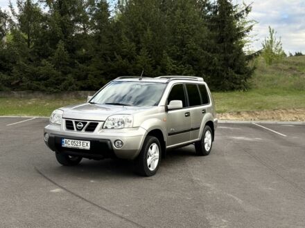 Ниссан ИксТрейл 2003 в Ровно на Automoto.ua Серый Ниссан ИксТрейл, объемом двигателя 2.2 л и пробегом 350 тыс. км за 4750 $, фото 1 на Automoto.ua