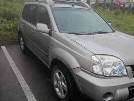 Серый Ниссан ИксТрейл, объемом двигателя 2.2 л и пробегом 3 тыс. км за 3500 $, фото 1 на Automoto.ua