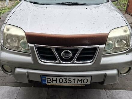 Серый Ниссан ИксТрейл, объемом двигателя 2.49 л и пробегом 286 тыс. км за 5800 $, фото 1 на Automoto.ua