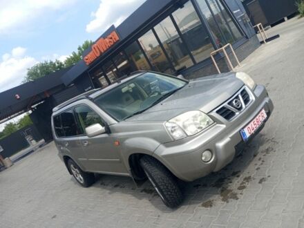 Серый Ниссан ИксТрейл, объемом двигателя 0 л и пробегом 300 тыс. км за 3100 $, фото 1 на Automoto.ua