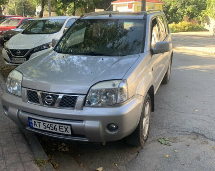 Серый Ниссан ИксТрейл, объемом двигателя 2.2 л и пробегом 260 тыс. км за 5800 $, фото 1 на Automoto.ua