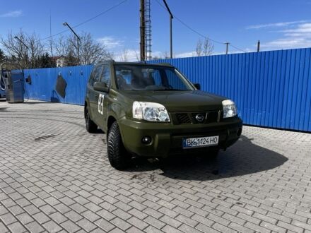 Ніссан ІксТрейл 2004 у Львові на Automoto.ua Сірий Ніссан ІксТрейл, об'ємом двигуна 2.2 л та пробігом 290 тис. км за 3800 $, фото 1 на Automoto.ua