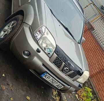 Серый Ниссан ИксТрейл, объемом двигателя 2.2 л и пробегом 230 тыс. км за 3300 $, фото 1 на Automoto.ua