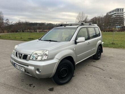 Серый Ниссан ИксТрейл, объемом двигателя 2.2 л и пробегом 249 тыс. км за 3966 $, фото 1 на Automoto.ua