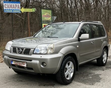 Серый Ниссан ИксТрейл, объемом двигателя 2.2 л и пробегом 290 тыс. км за 3750 $, фото 1 на Automoto.ua