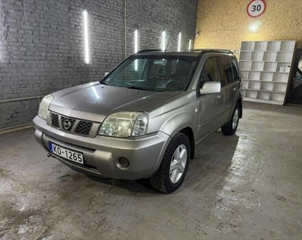 Серый Ниссан ИксТрейл, объемом двигателя 0 л и пробегом 250 тыс. км за 3075 $, фото 1 на Automoto.ua