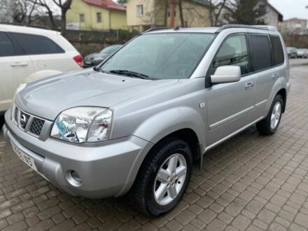 Серый Ниссан ИксТрейл, объемом двигателя 2.2 л и пробегом 272 тыс. км за 4500 $, фото 1 на Automoto.ua