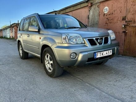 Ниссан ИксТрейл 2005 в Запорожье на Automoto.ua Серый Ниссан ИксТрейл, объемом двигателя 2.2 л и пробегом 200 тыс. км за 2800 $, фото 1 на Automoto.ua