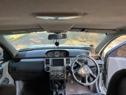 Ниссан ИксТрейл 2005 в Днепре (Днепропетровске) на Automoto.ua Серый Ниссан ИксТрейл, объемом двигателя 2.2 л и пробегом 350 тыс. км за 4100 $, фото 1 на Automoto.ua