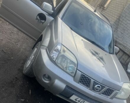 Сірий Ніссан ІксТрейл, об'ємом двигуна 2 л та пробігом 3 тис. км за 3500 $, фото 1 на Automoto.ua