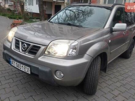 Ніссан ІксТрейл 2005 у Івано-Франківську на Automoto.ua Сірий Ніссан ІксТрейл, об'ємом двигуна 2.2 л та пробігом 188 тис. км за 7450 $, фото 1 на Automoto.ua
