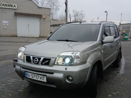 Серый Ниссан ИксТрейл, объемом двигателя 2.2 л и пробегом 302 тыс. км за 5199 $, фото 1 на Automoto.ua