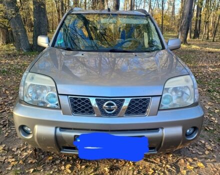 Серый Ниссан ИксТрейл, объемом двигателя 2.2 л и пробегом 313 тыс. км за 4500 $, фото 1 на Automoto.ua