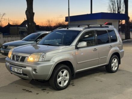 Серый Ниссан ИксТрейл, объемом двигателя 2.2 л и пробегом 100 тыс. км за 3950 $, фото 1 на Automoto.ua