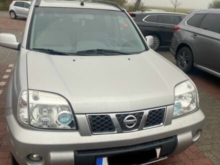 Серый Ниссан ИксТрейл, объемом двигателя 0 л и пробегом 230 тыс. км за 3400 $, фото 1 на Automoto.ua