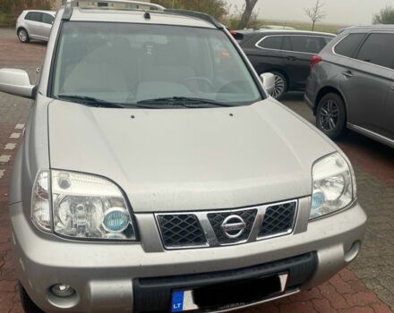 Серый Ниссан ИксТрейл, объемом двигателя 0 л и пробегом 230 тыс. км за 3400 $, фото 1 на Automoto.ua