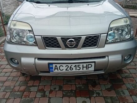 Ниссан ИксТрейл 2005 в Хороле на Automoto.ua Серый Ниссан ИксТрейл, объемом двигателя 2.2 л и пробегом 207 тыс. км за 4300 $, фото 1 на Automoto.ua