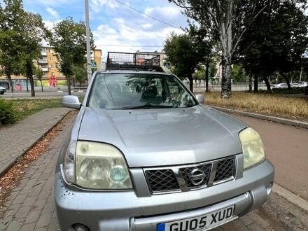 Ниссан ИксТрейл 2005 в Кривом Роге на Automoto.ua Серый Ниссан ИксТрейл, объемом двигателя 2.2 л и пробегом 203 тыс. км за 3900 $, фото 1 на Automoto.ua