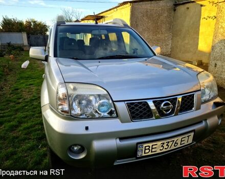 Серый Ниссан ИксТрейл, объемом двигателя 2 л и пробегом 208 тыс. км за 7300 $, фото 1 на Automoto.ua