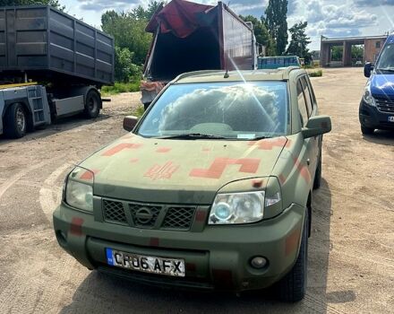 Сірий Ніссан ІксТрейл, об'ємом двигуна 2.2 л та пробігом 252 тис. км за 1300 $, фото 1 на Automoto.ua