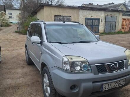 Серый Ниссан ИксТрейл, объемом двигателя 0 л и пробегом 177 тыс. км за 4200 $, фото 1 на Automoto.ua