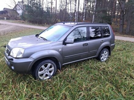 Сірий Ніссан ІксТрейл, об'ємом двигуна 0 л та пробігом 307 тис. км за 4000 $, фото 1 на Automoto.ua