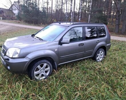 Серый Ниссан ИксТрейл, объемом двигателя 0 л и пробегом 307 тыс. км за 4000 $, фото 1 на Automoto.ua