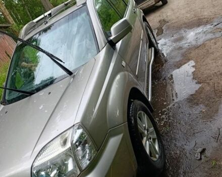 Серый Ниссан ИксТрейл, объемом двигателя 2 л и пробегом 398 тыс. км за 4000 $, фото 1 на Automoto.ua