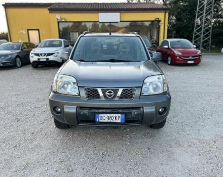 Серый Ниссан ИксТрейл, объемом двигателя 2.2 л и пробегом 147 тыс. км за 3000 $, фото 1 на Automoto.ua