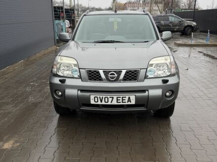 Серый Ниссан ИксТрейл, объемом двигателя 2.2 л и пробегом 150 тыс. км за 2500 $, фото 1 на Automoto.ua
