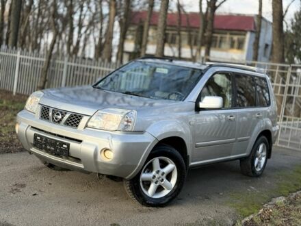 Серый Ниссан ИксТрейл, объемом двигателя 2.2 л и пробегом 297 тыс. км за 4950 $, фото 1 на Automoto.ua