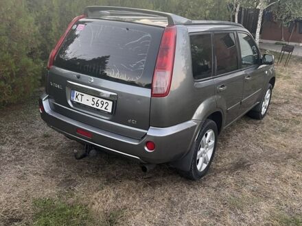 Ниссан ИксТрейл 2007 в Краматорске на Automoto.ua Серый Ниссан ИксТрейл, объемом двигателя 2.2 л и пробегом 343 тыс. км за 4000 $, фото 1 на Automoto.ua