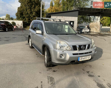 Серый Ниссан ИксТрейл, объемом двигателя 2.49 л и пробегом 226 тыс. км за 8300 $, фото 1 на Automoto.ua