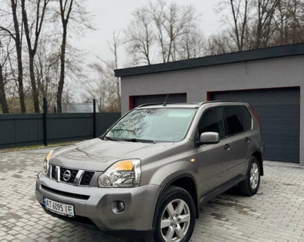 Серый Ниссан ИксТрейл, объемом двигателя 2 л и пробегом 326 тыс. км за 8650 $, фото 1 на Automoto.ua