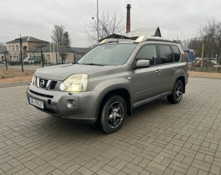 Серый Ниссан ИксТрейл, объемом двигателя 2 л и пробегом 209 тыс. км за 5200 $, фото 1 на Automoto.ua