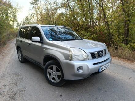 Сірий Ніссан ІксТрейл, об'ємом двигуна 2 л та пробігом 333 тис. км за 4700 $, фото 1 на Automoto.ua