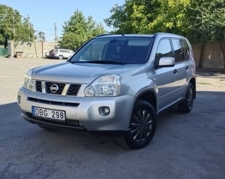 Сірий Ніссан ІксТрейл, об'ємом двигуна 0 л та пробігом 300 тис. км за 4952 $, фото 1 на Automoto.ua