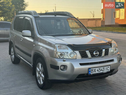 Ниссан ИксТрейл 2008 в Хмельницком на Automoto.ua Серый Ниссан ИксТрейл, объемом двигателя 2.49 л и пробегом 195 тыс. км за 9400 $, фото 1 на Automoto.ua